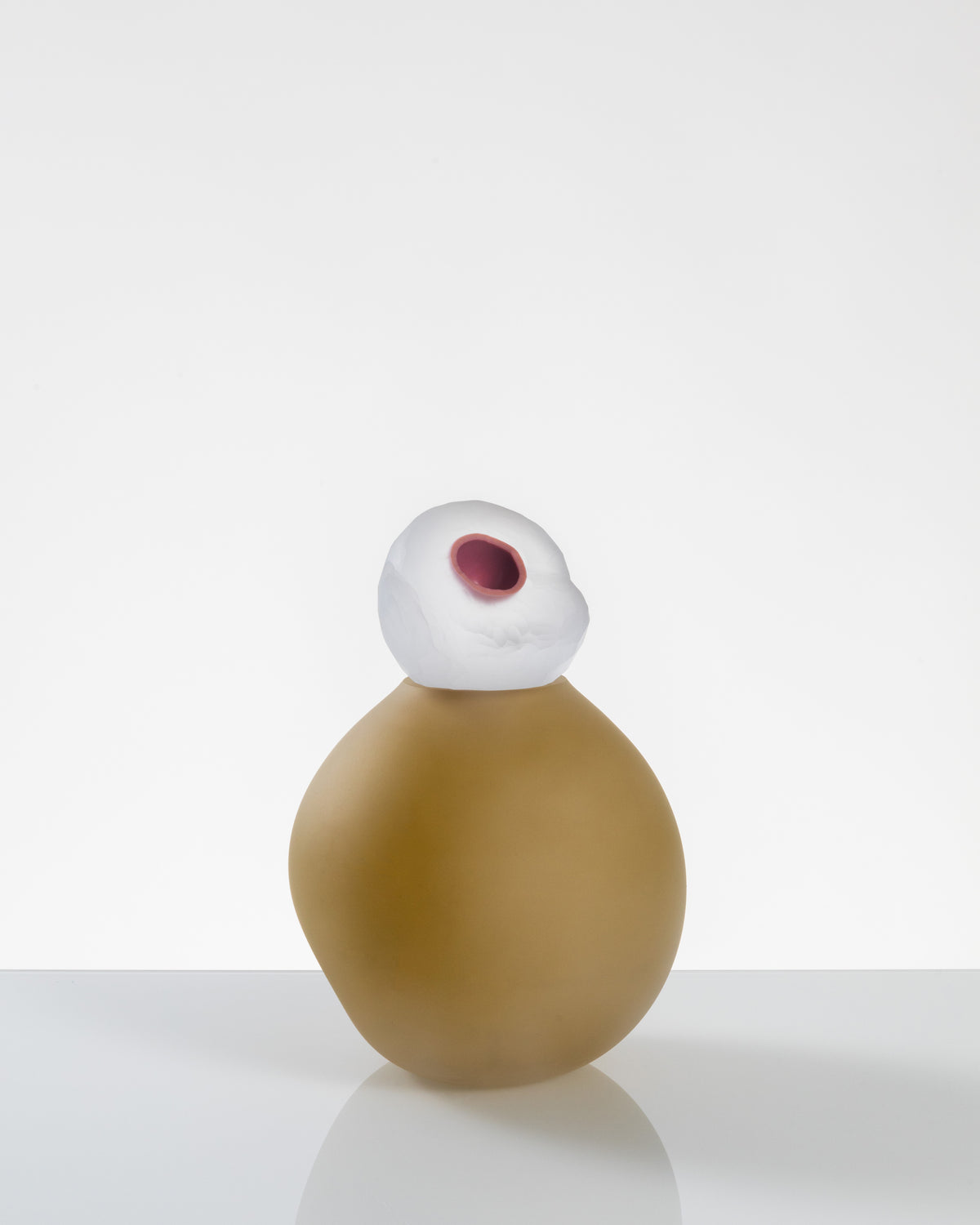 GLOBE series Beige - Keepsake