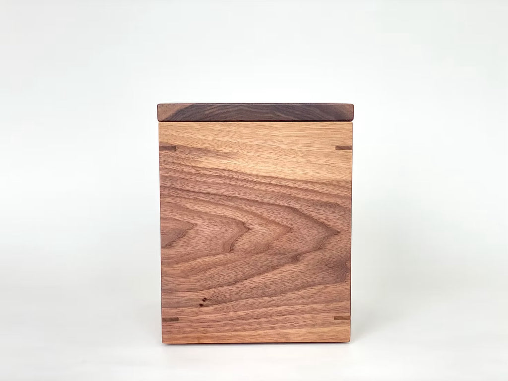WALNUT                     with Mother of Pearl