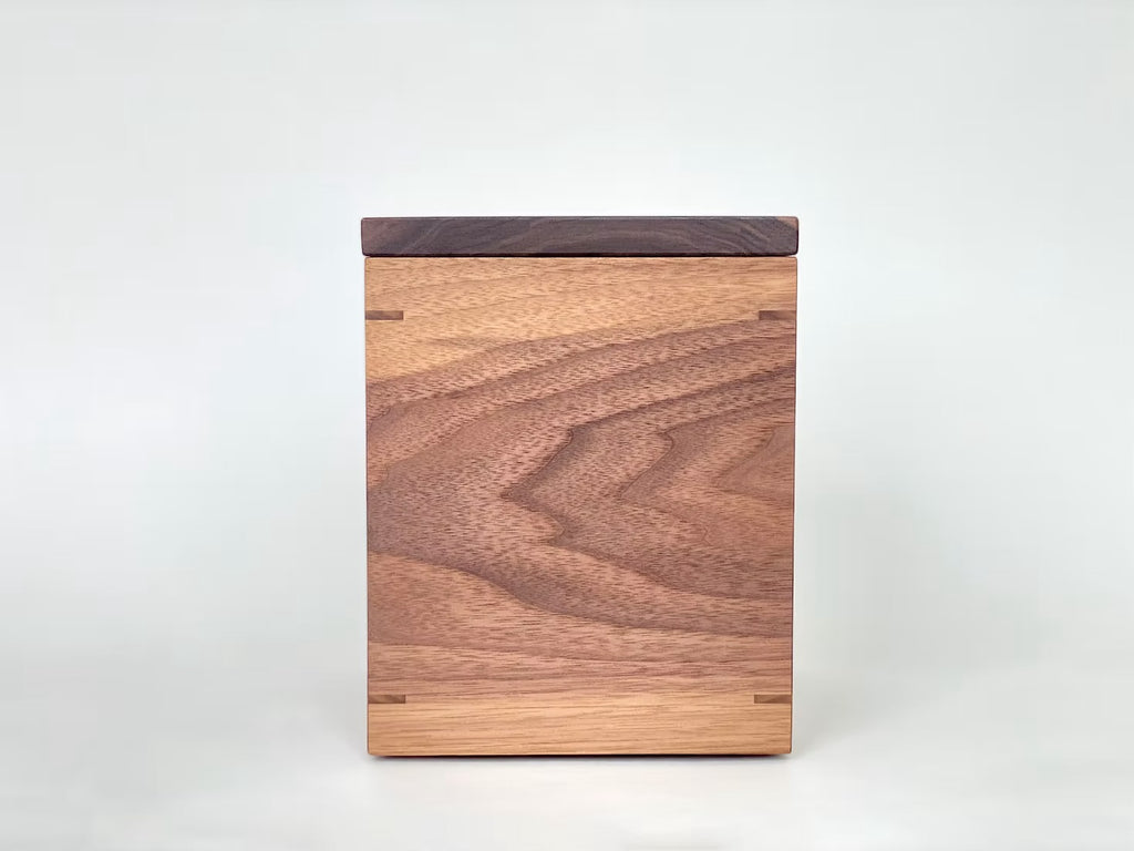 WALNUT                     with Mother of Pearl