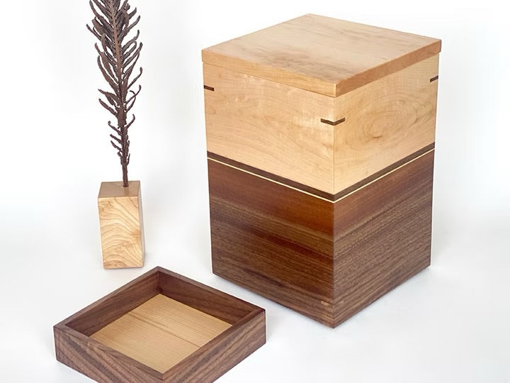 MAPLE & WALNUT with Nesting KeepsakeTray