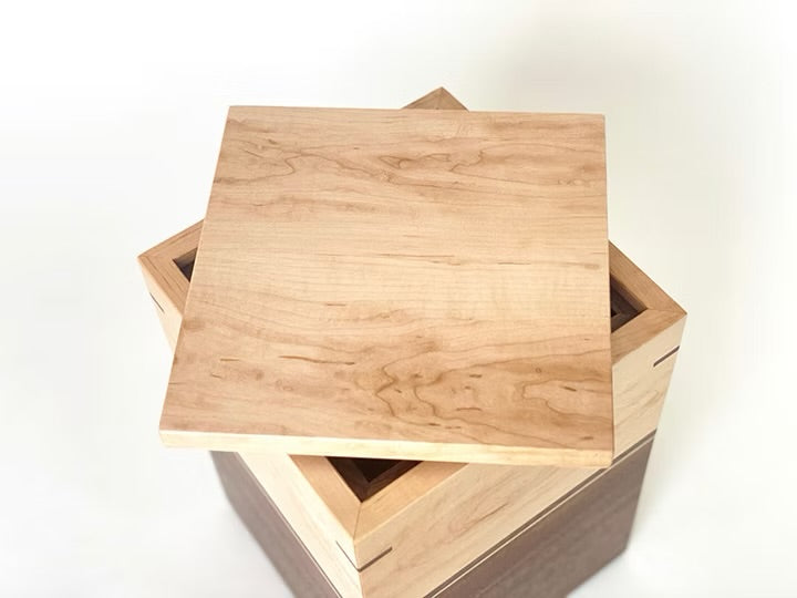 MAPLE & WALNUT with Nesting KeepsakeTray