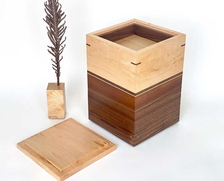 MAPLE & WALNUT with Nesting KeepsakeTray
