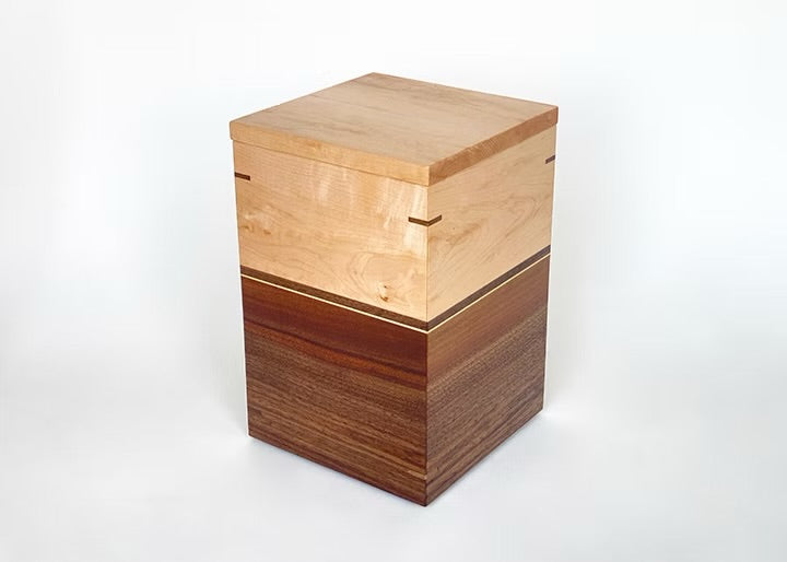 MAPLE & WALNUT with Nesting KeepsakeTray
