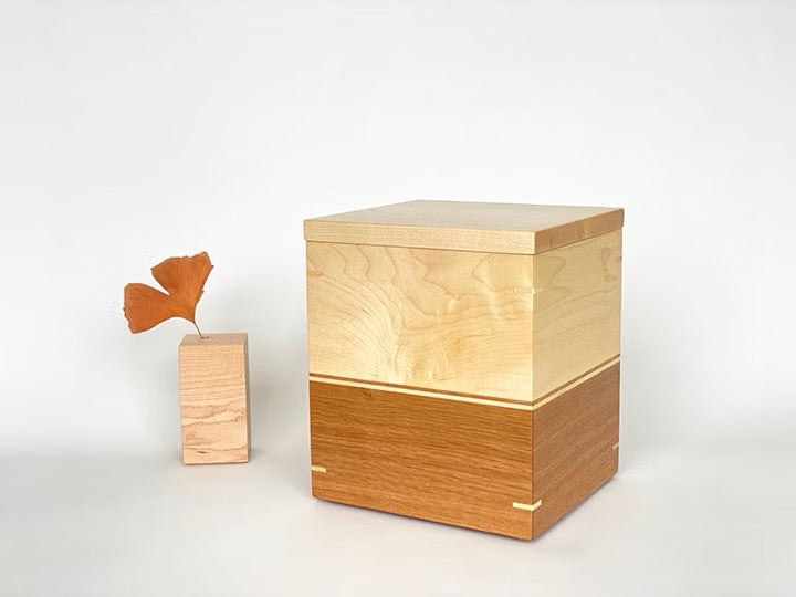 MAPLE & WHITE OAK