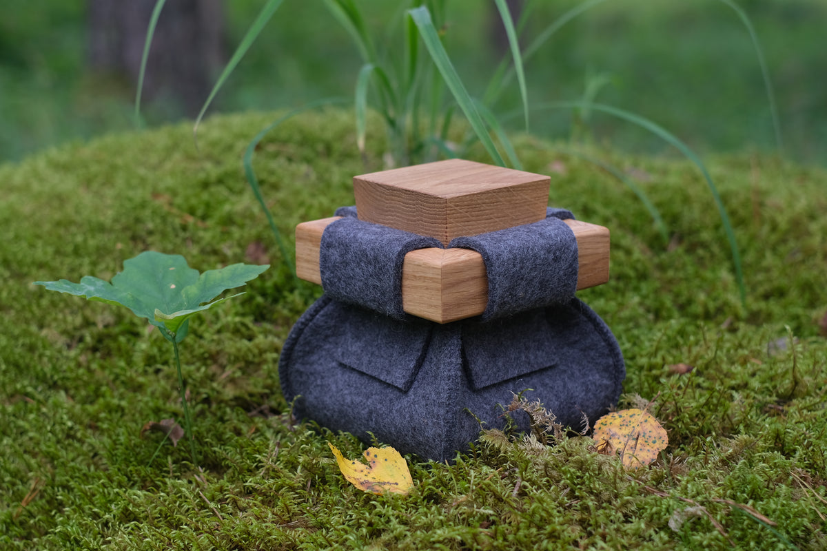 GREY SCANDINAVIAN KEEPSAKE URN - TINY ECO-FRIENDLY URN